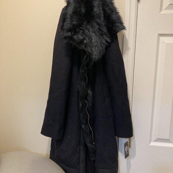 Vince Camuto belted coat with faux fur (wool caot) - Picture 10 of 10